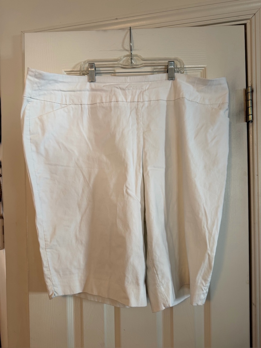 Cato White Bermuda Shorts